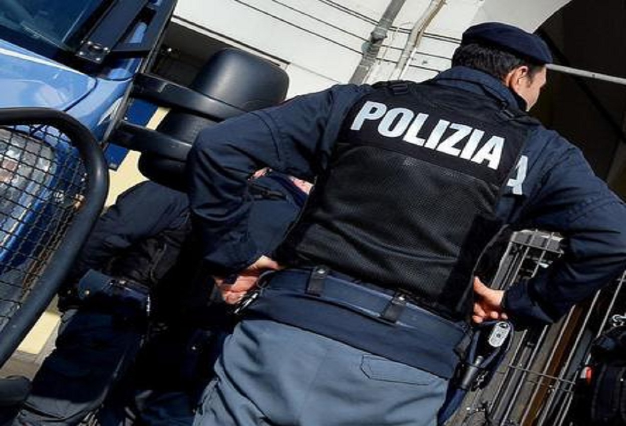 Polizia, Ansa