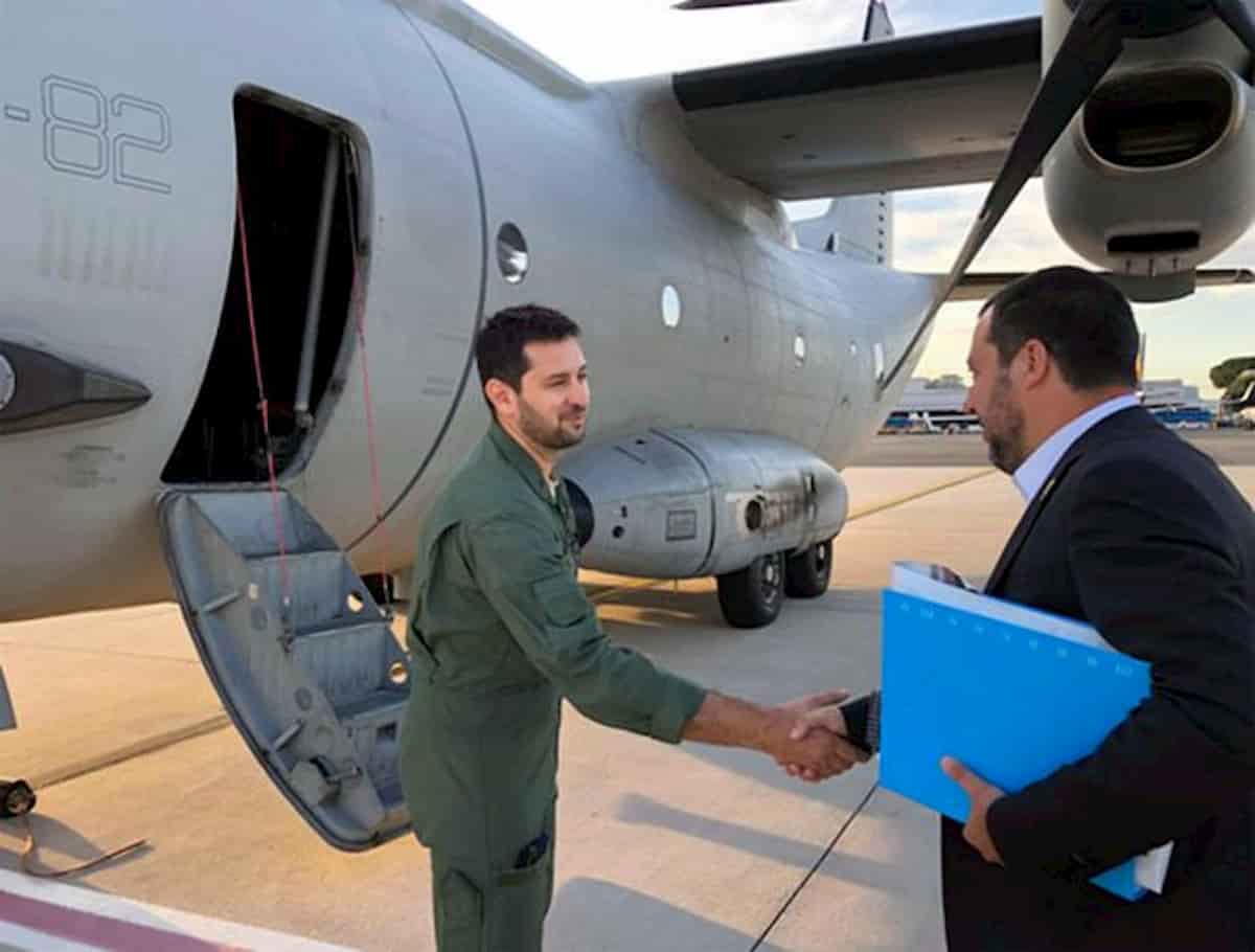 Matteo Salvini voli di Stato: missioni governo o campagna elettorale? Che domanda...