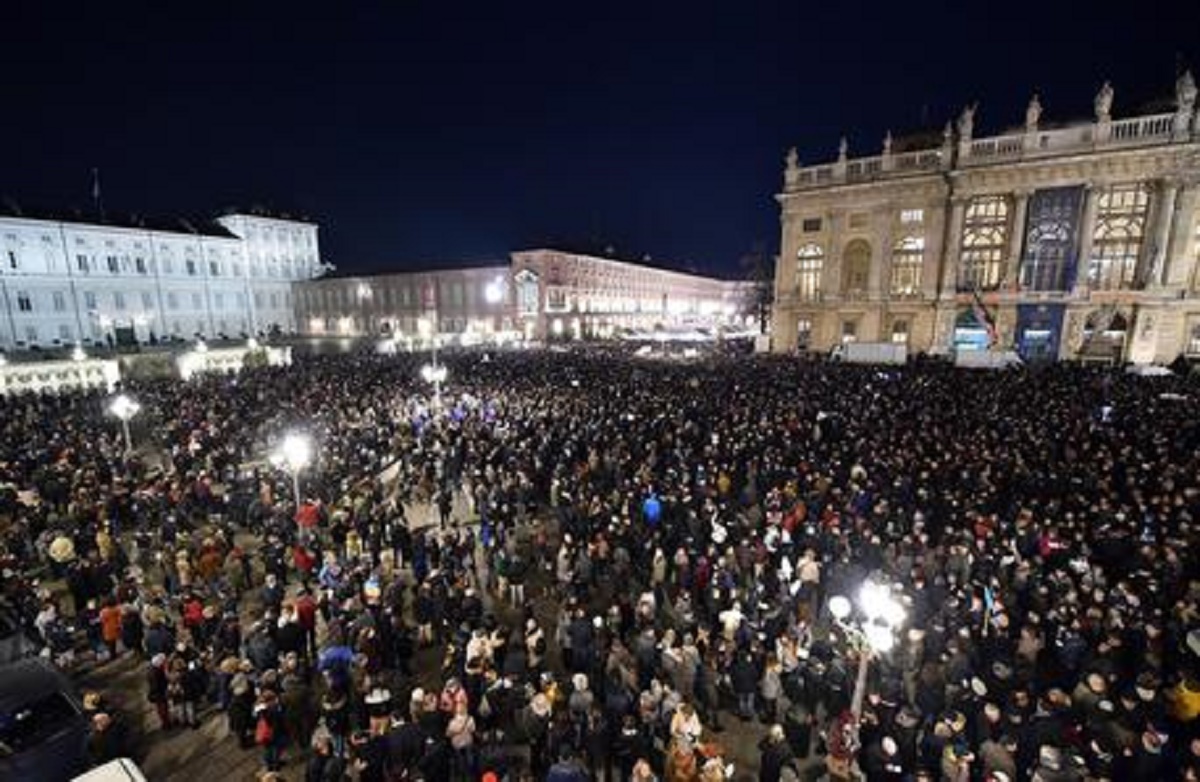 Tra girotondi e forconi, madamine e sardine, lo spontaneismo sembra essere la cifra dell'antagonismo in Italia