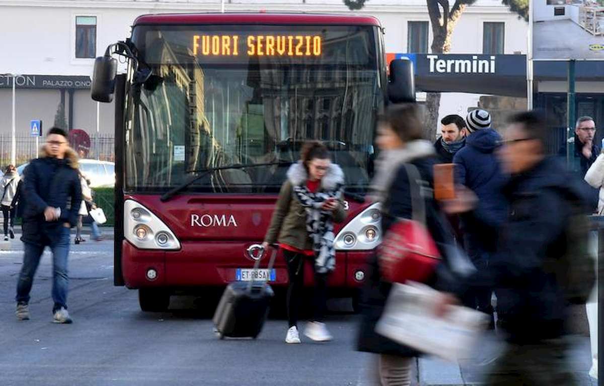 Sciopero Atac e Cotral a Roma: lunedì 9 dicembre a rischio bus, metro e treni