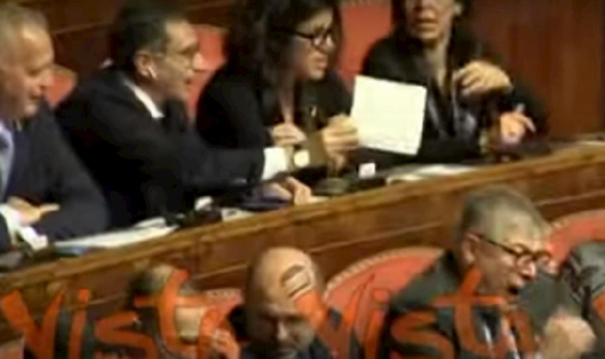 senatori lega cartello conte pinocchio