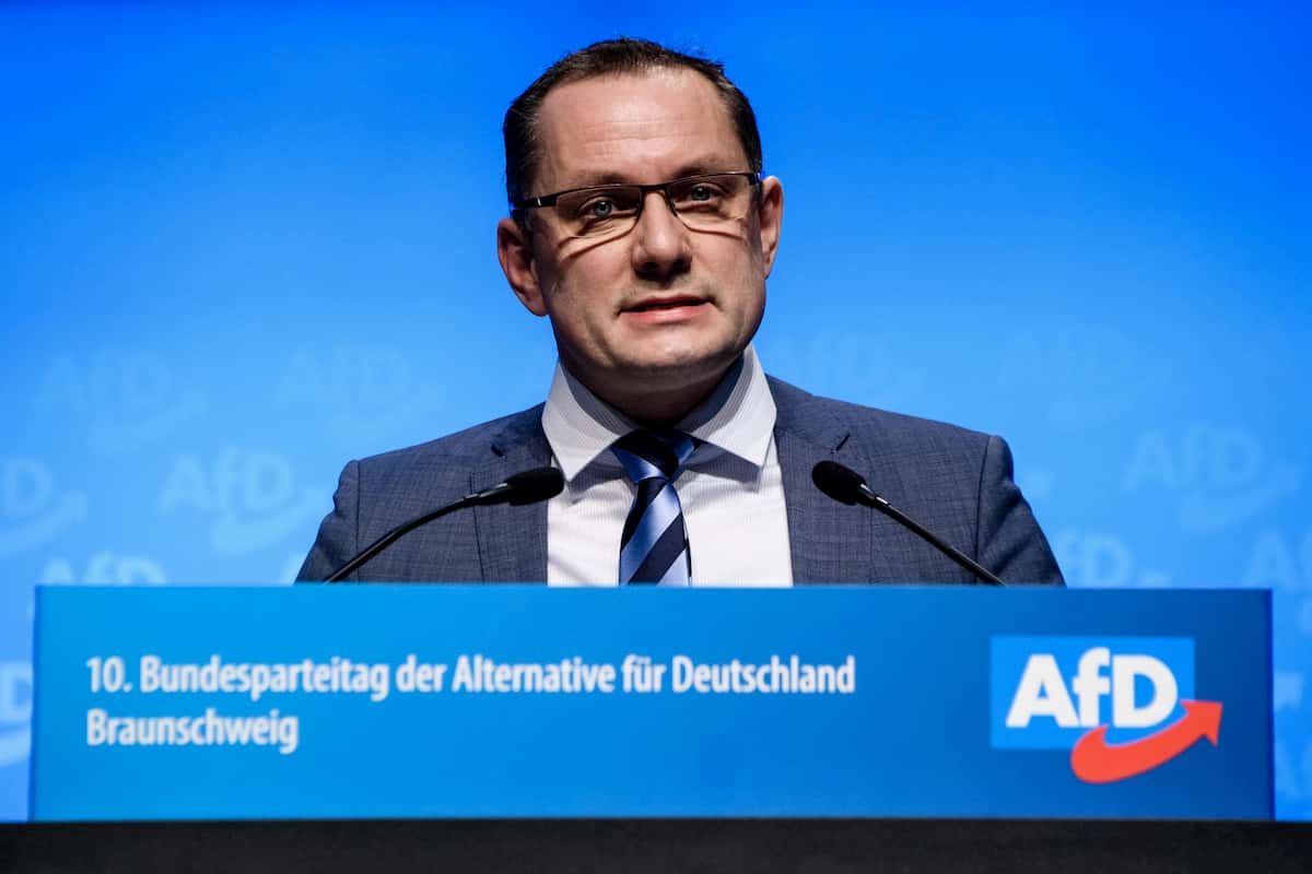 Storia ci sfotte: Tino Chrupalla, ex imbianchino capo estrema destra in Germania