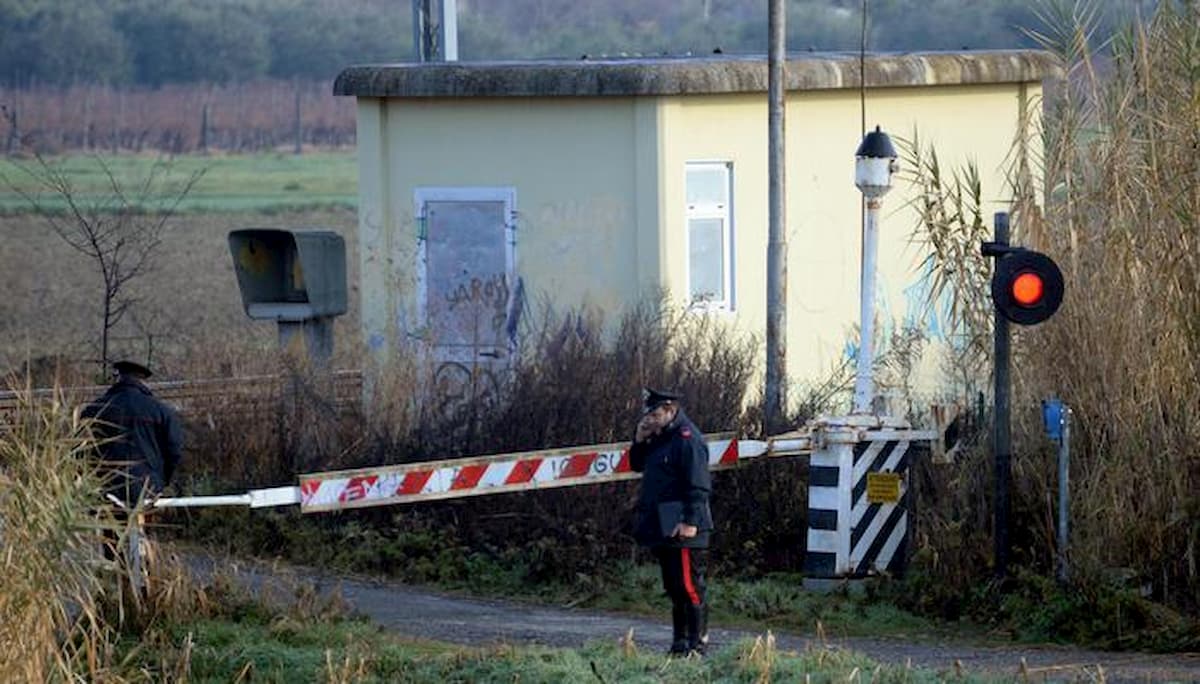 Portici (Napoli), uomo investito e ucciso da un treno: stop alla circolazione ferroviaria