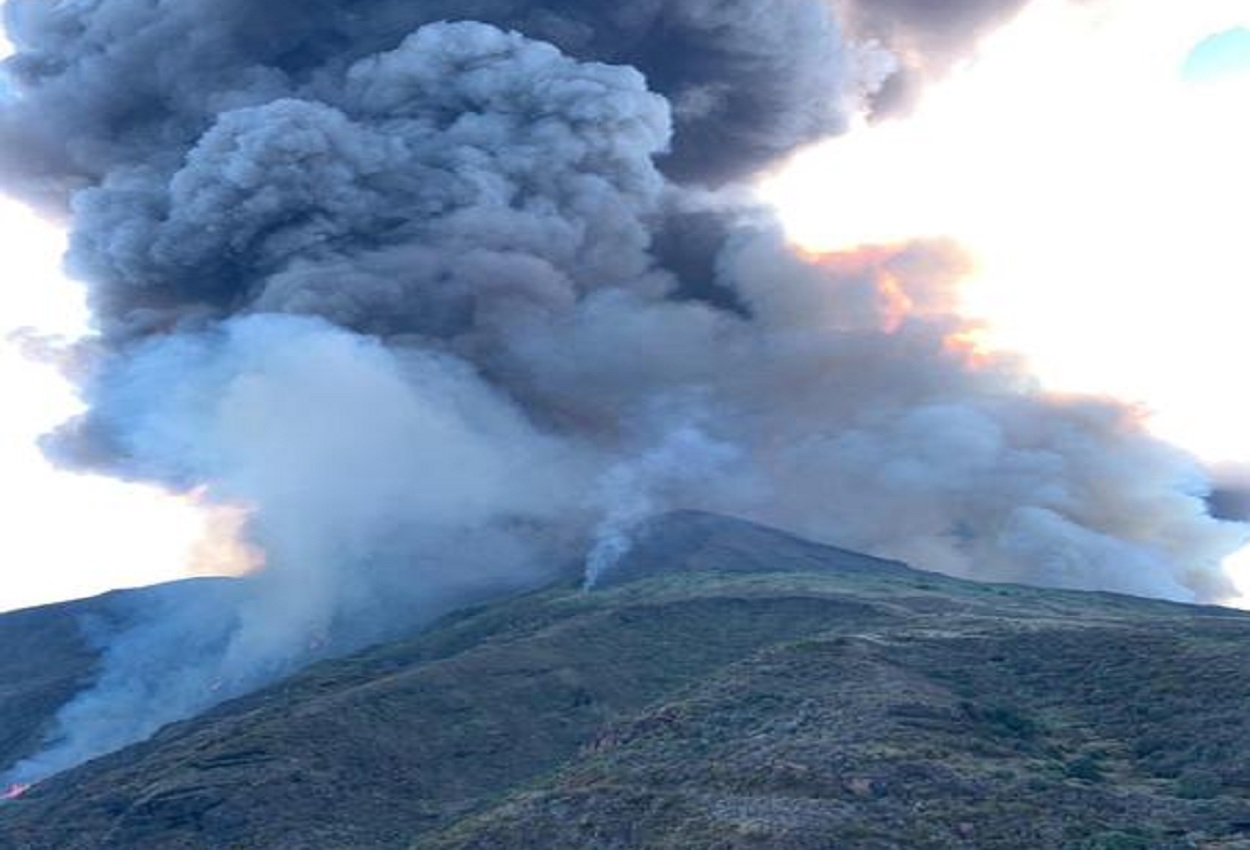 Vulcano Stromboli, Ansa
