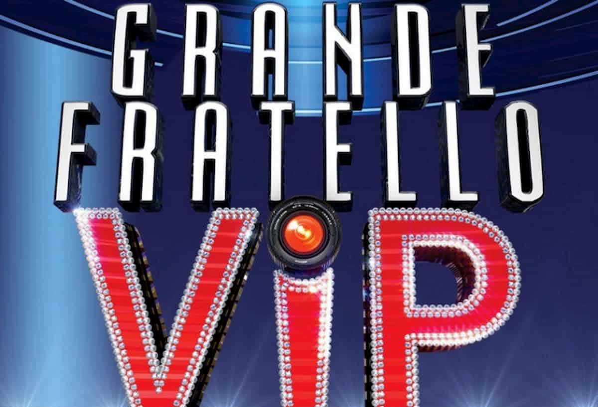 Grande Fratello Vip, Michele Cucuzza e la respirazione bocca a bocca a Rita Rusic