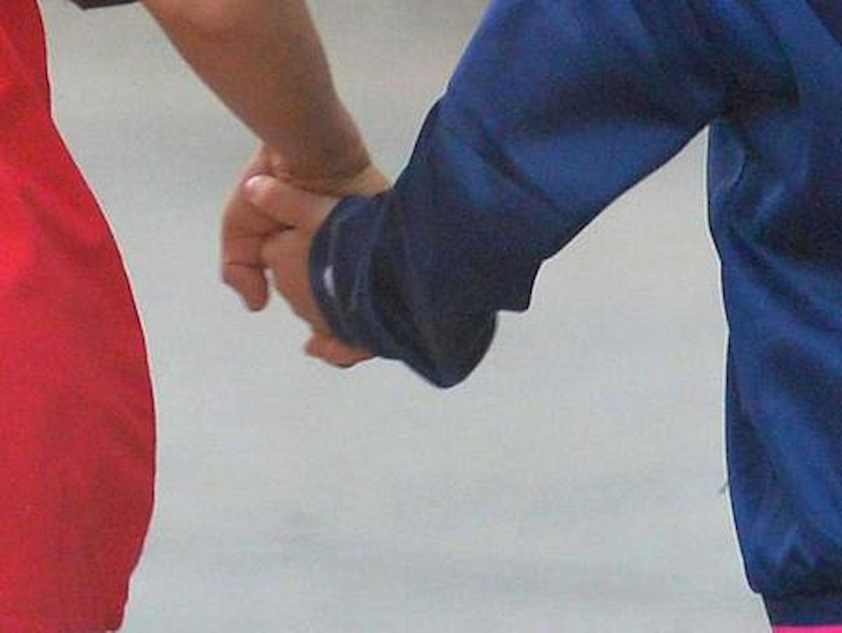 Russia, a 13 anni resta incinta di un bambino di 10. La famiglia di lei vuole tenerlo