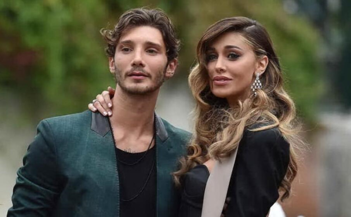 Belen Rodriguez e Stefano De Martino: accusa di rapina a Ponza