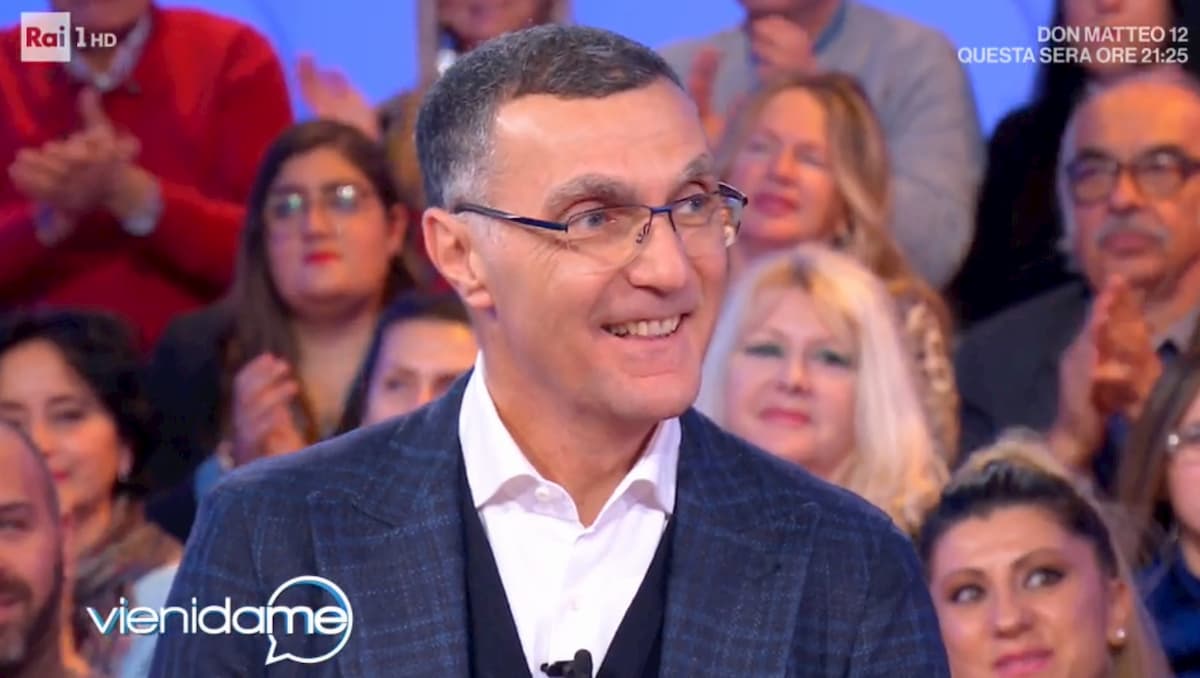 Beppe Bergomi a Vieni da Me: "Mi chiamano "zio" da quando avevo 16 anni perché..."