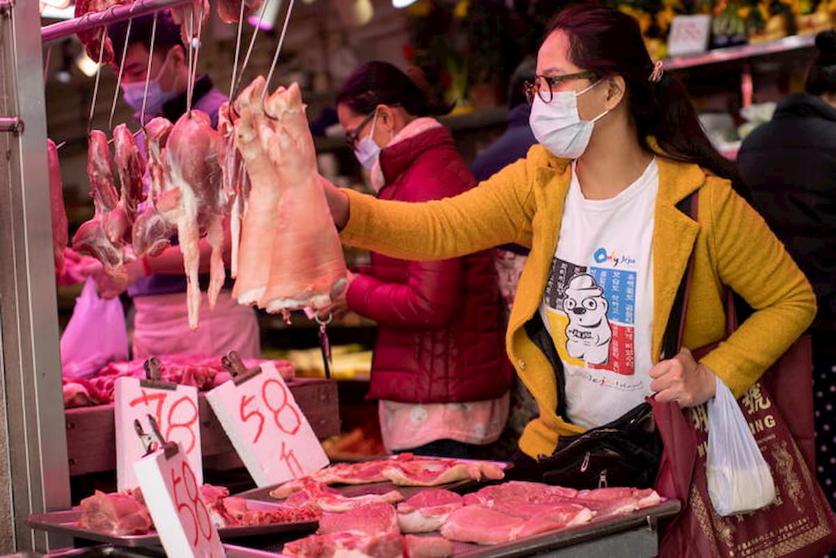 Coronavirus: 170 morti e 8mila contagi. In Cina Ikea e Starbucks chiusi. Toyota ferma la produzione