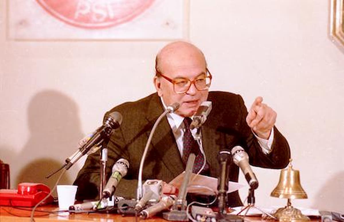 Ospedaletto Euganeo (Padova), il sindaco vuole intitolare una piazza a Craxi. Rivolta social