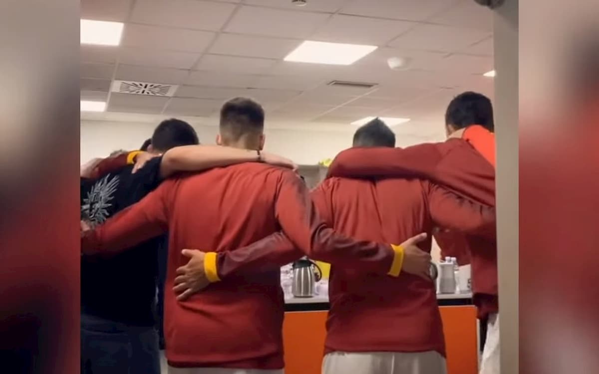 De Rossi, il discorso ai compagni prima dell'ultima partita con la Roma VIDEO