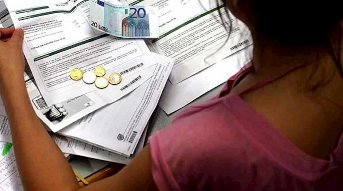 Pianeta Terra, pianeta dei debiti globali: 253 mila mld! Tre volte il Pil mondiale