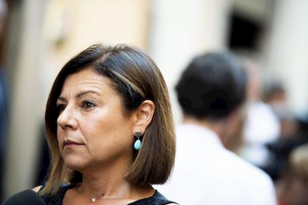 Paola De Micheli su Amadeus: "L'anno prossimo Sanremo lo conduce una donna e lui fa un passo indietro"