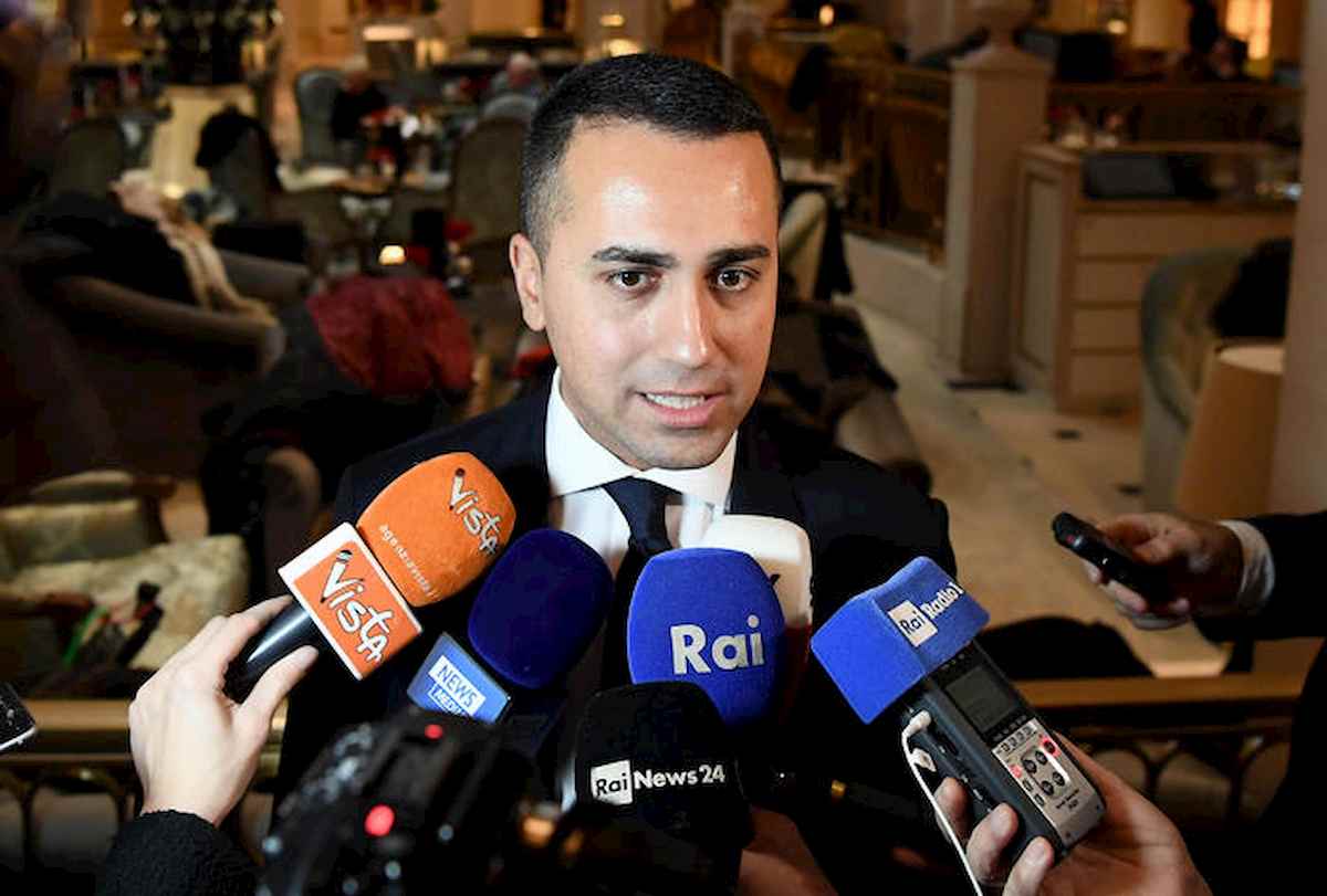 M5s, Luigi Di Maio si dimette da capo politico. Ipotesi Vito Crimi reggente