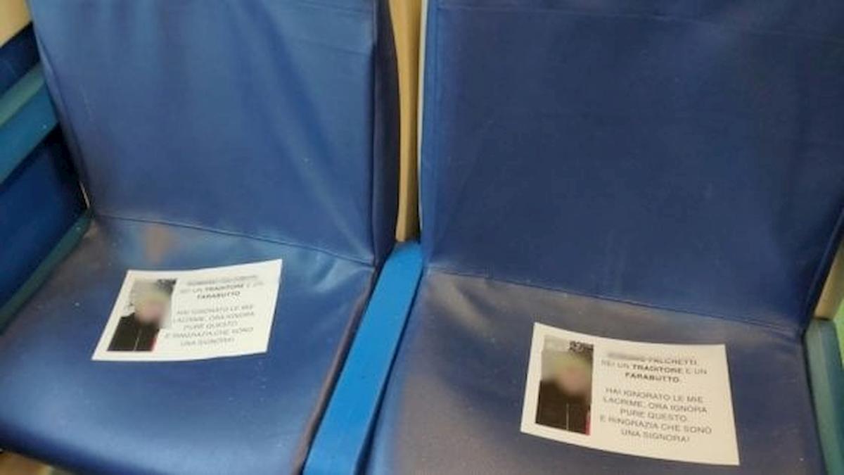 foto traditore volantini treno