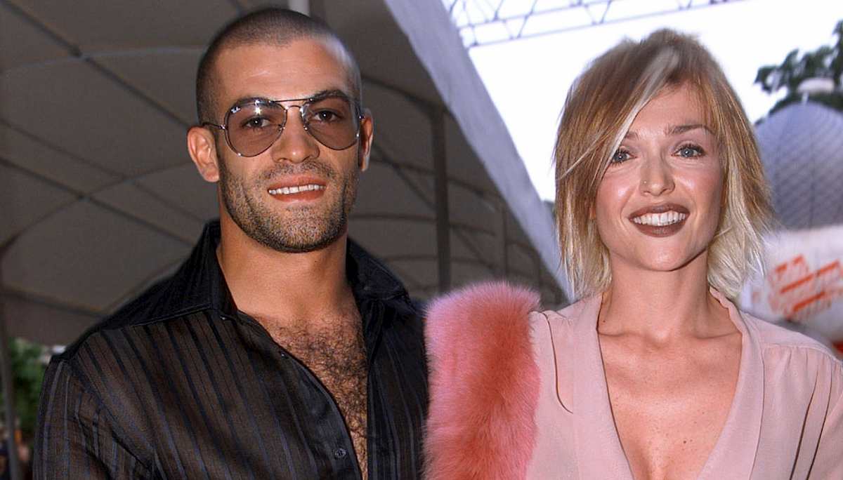 Paola Barale svela il motivo del divorzio con Gianni Sperti: "Lui voleva figli, io..."