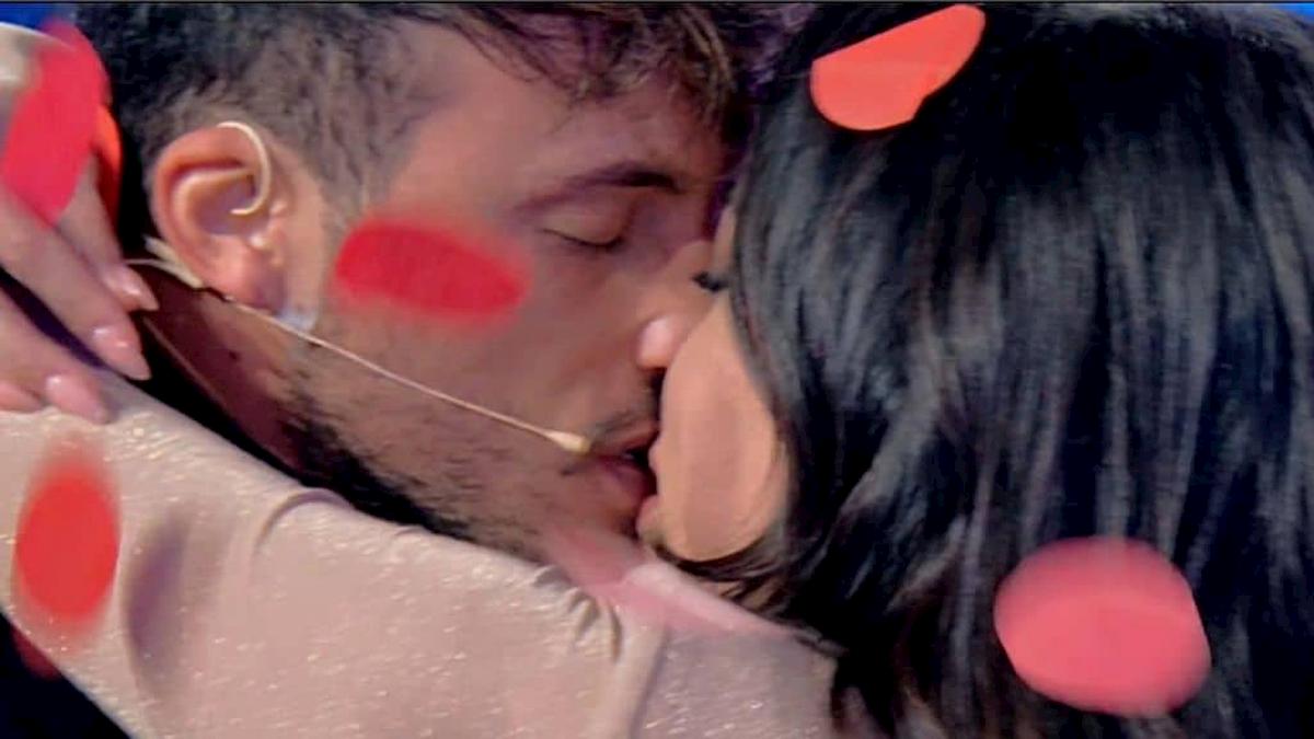 Uomini e Donne, Giulio Raselli sceglie Giulia D'Urso. Ma Giovanna Abate non la prende bene