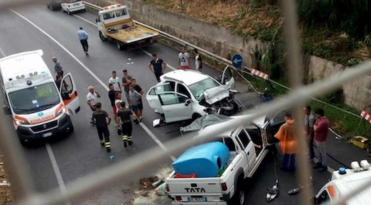 Schianto frontale sulla Palermo-Agrigento: due automobilisti morti sul colpo