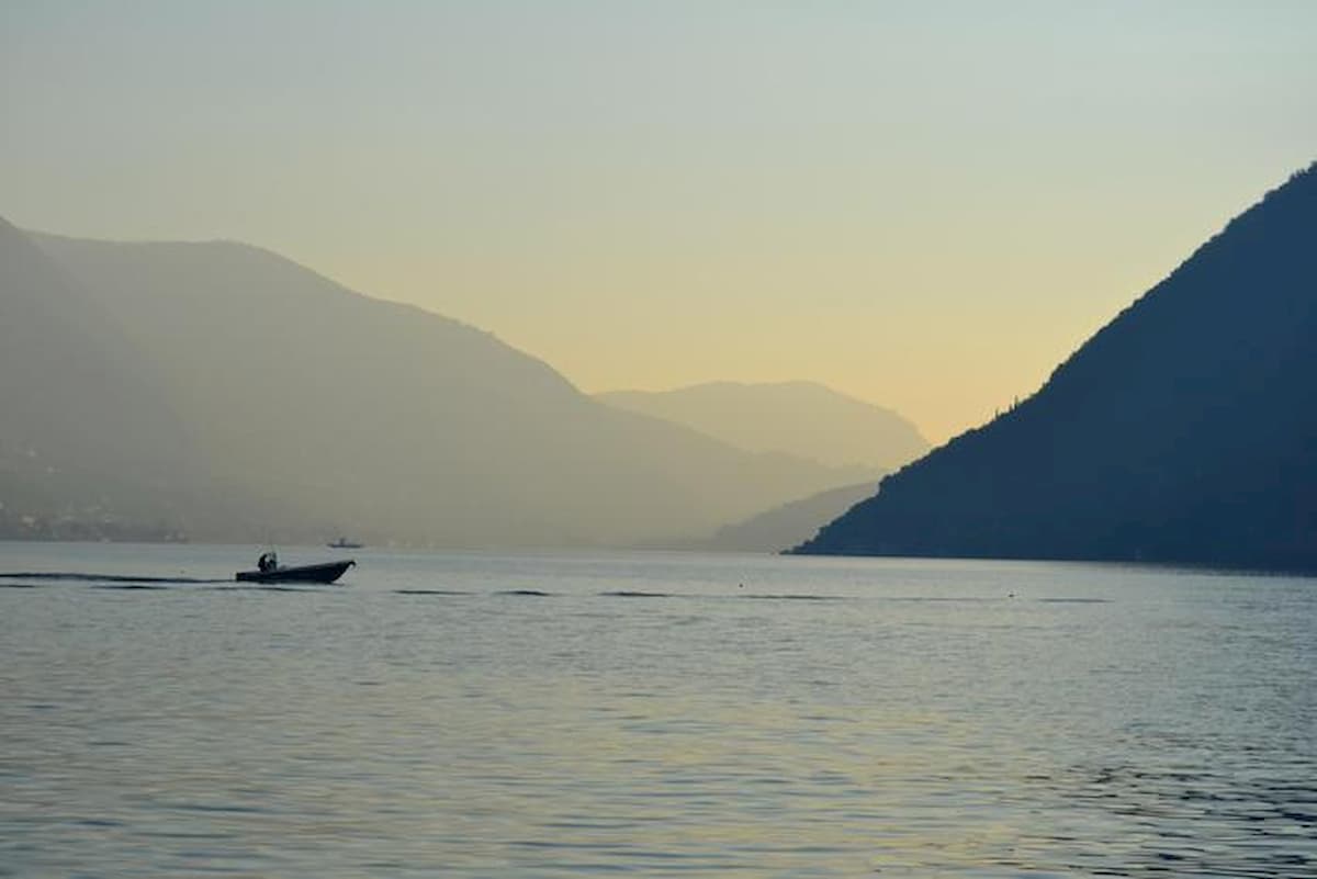 Montisola (Brescia), cadavere di una donna nel lago d'Iseo