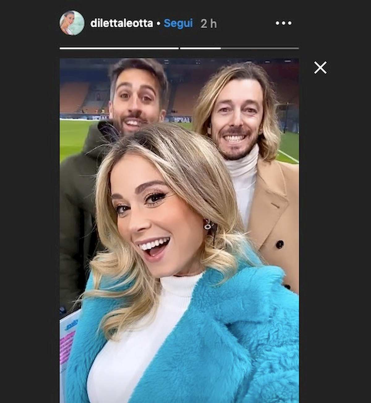 Diletta Leotta, pelliccia celeste per Inter-Atalanta FOTO