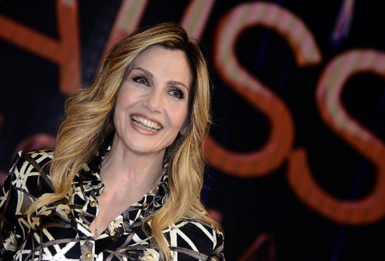 Lorella Cuccarini, Ansa