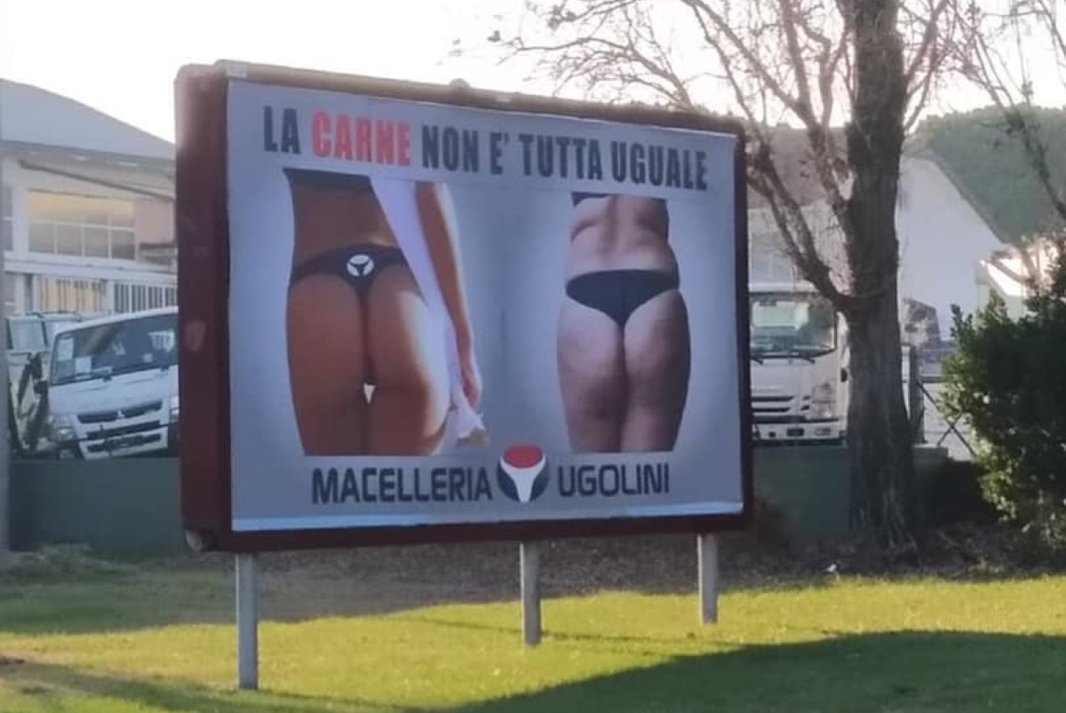 Macelleria espone cartello sessista a Riccione: La carne non è tutta uguale