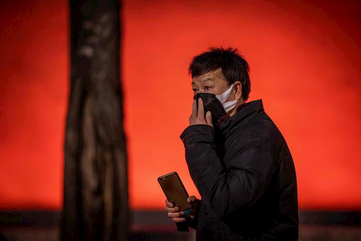 Coronavirus, Oms rettifica: "Rischio a livello globale è elevato"