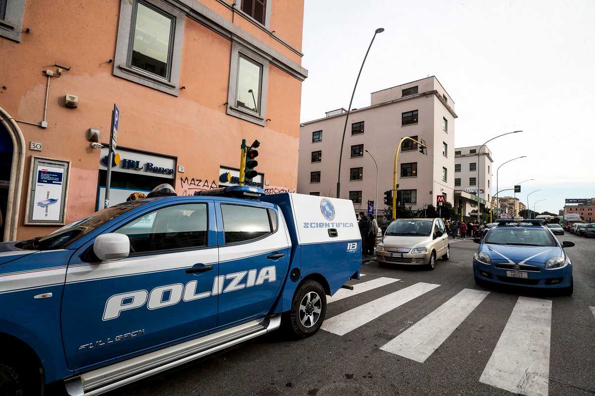 ponte lungo stazione metro polizia scientifica