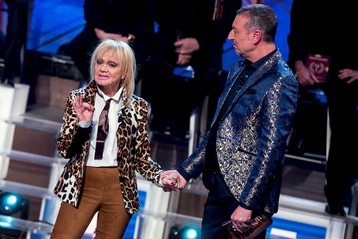 Sanremo, Rita Pavone sovranista in gara scatena i social. Lei: "Ringrazio Salvini, come Togliatti"