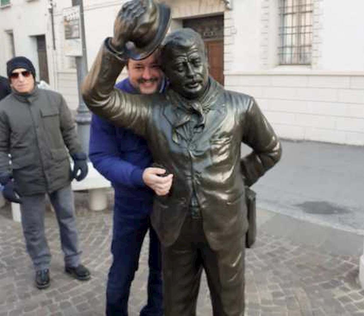 Salvini a Brescello: "Oggi Peppone voterebbe Lega". La sindaca: "Non credo proprio"