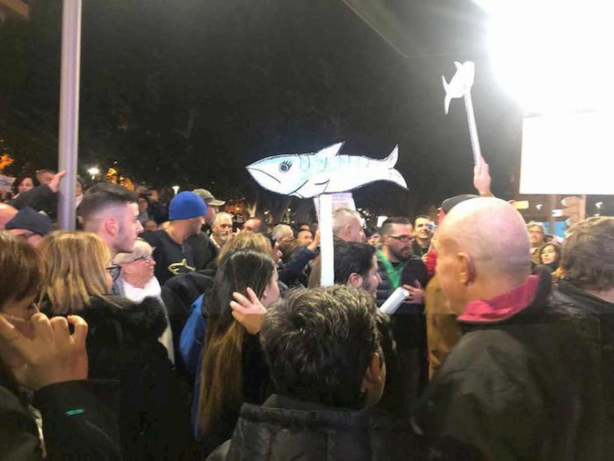 Sardine vanno a congresso nazionale: "La data entro il 26 gennaio"