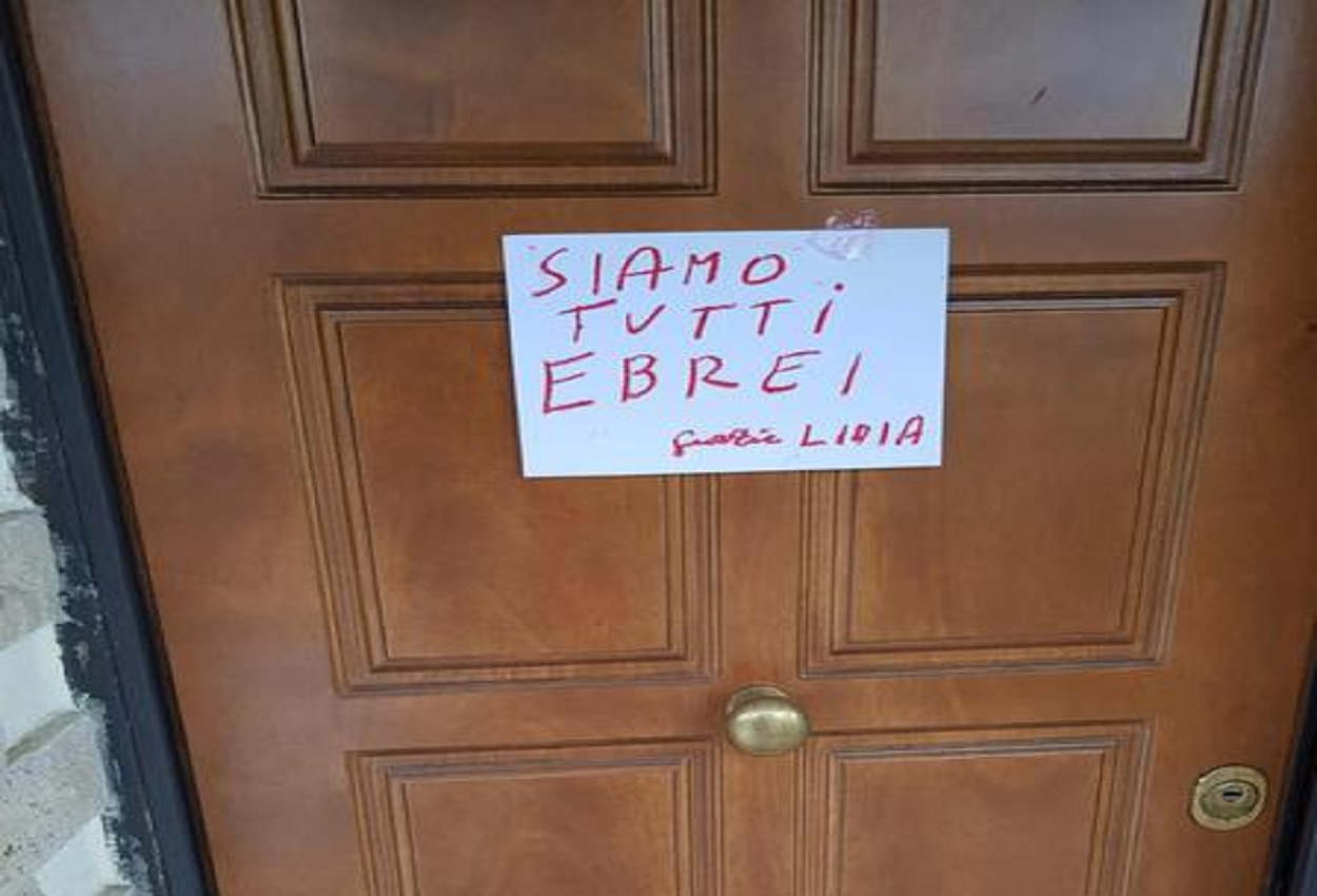 Scritta antisemita, Ansa