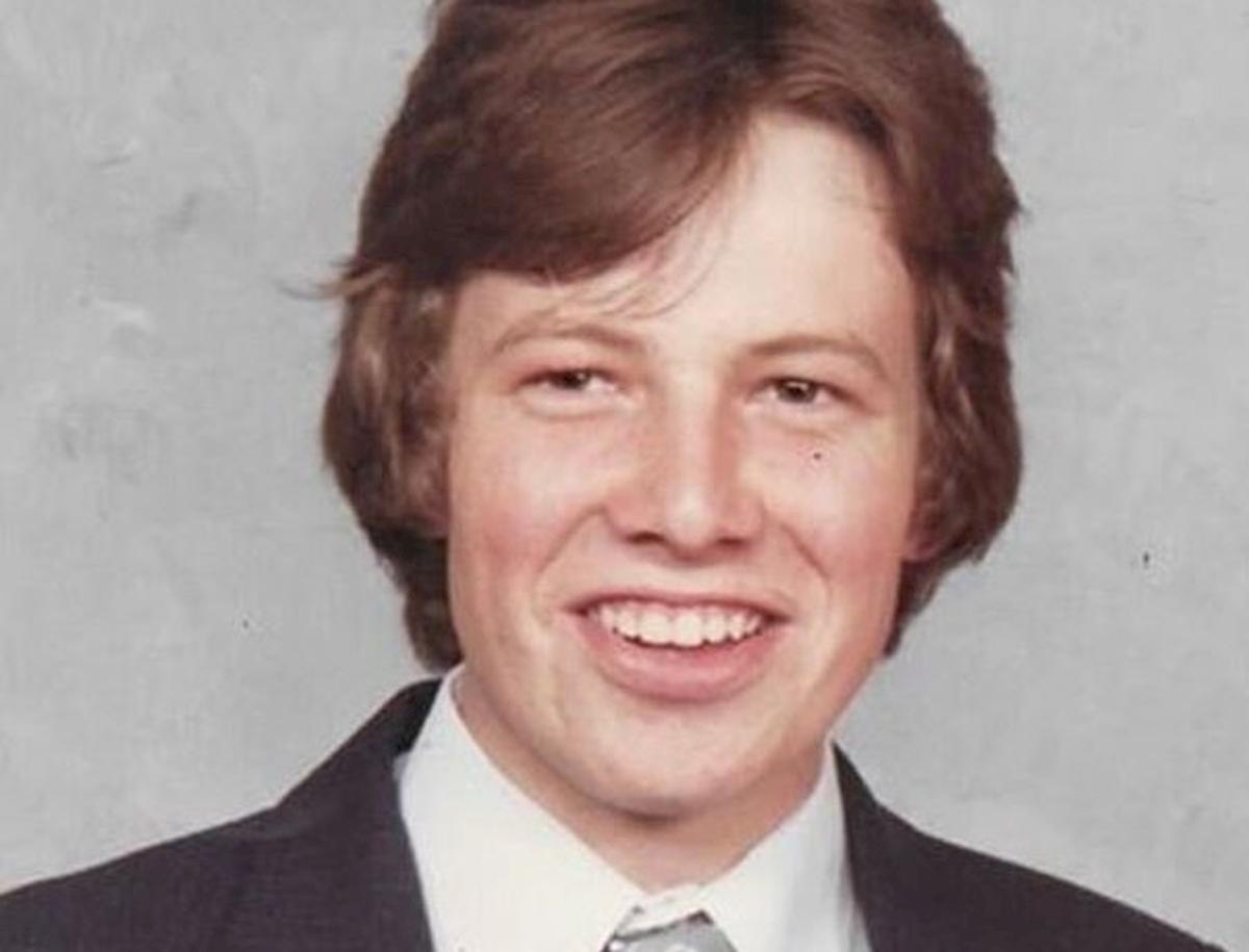 Simon Dorante-Day: "Sono il figlio segreto di Carlo e Camilla e gli faccio causa per dimostrarlo"