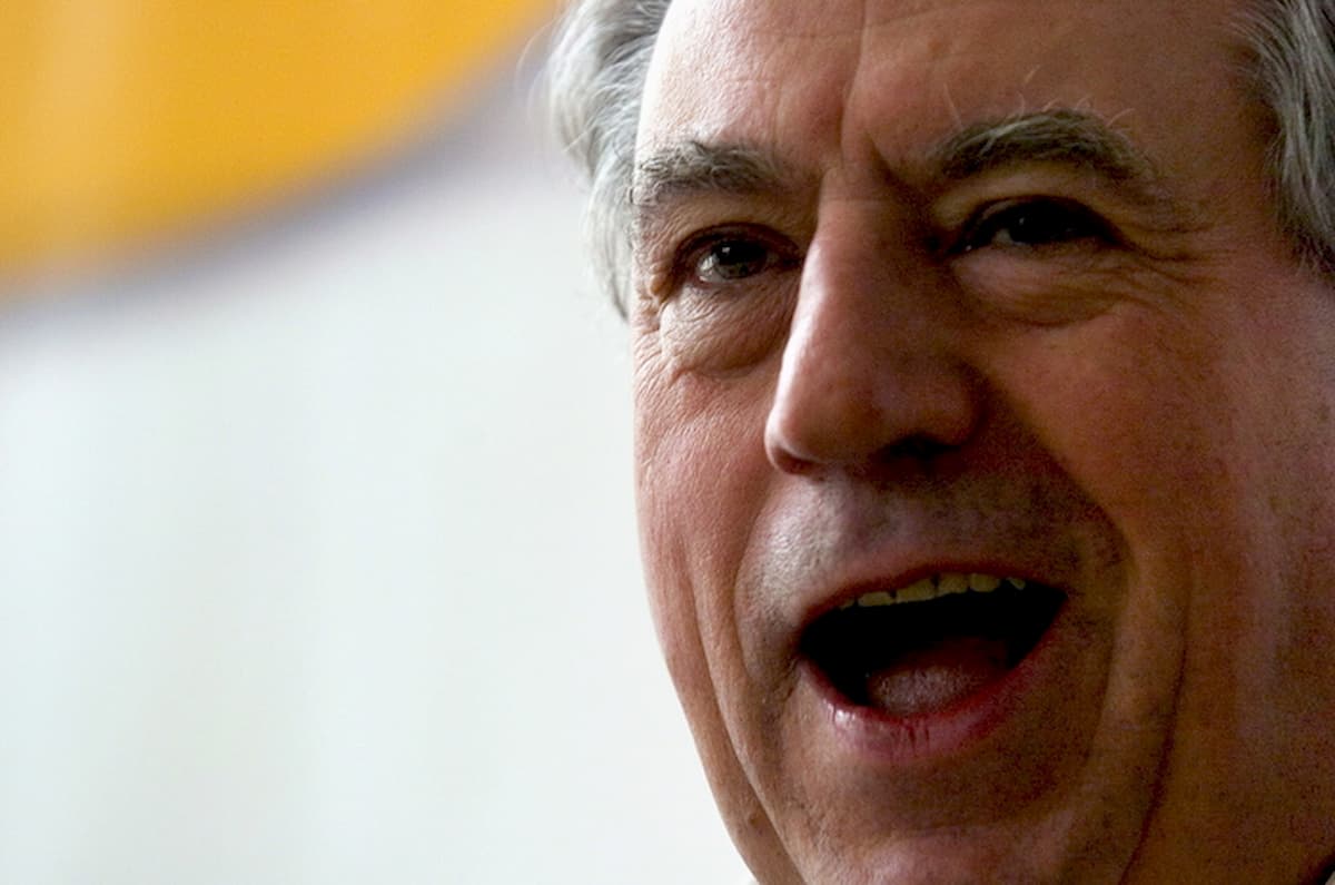 Terry Jones è morto, i Monty Python lo ricordano così: "Fuori due, ne mancano quattro"