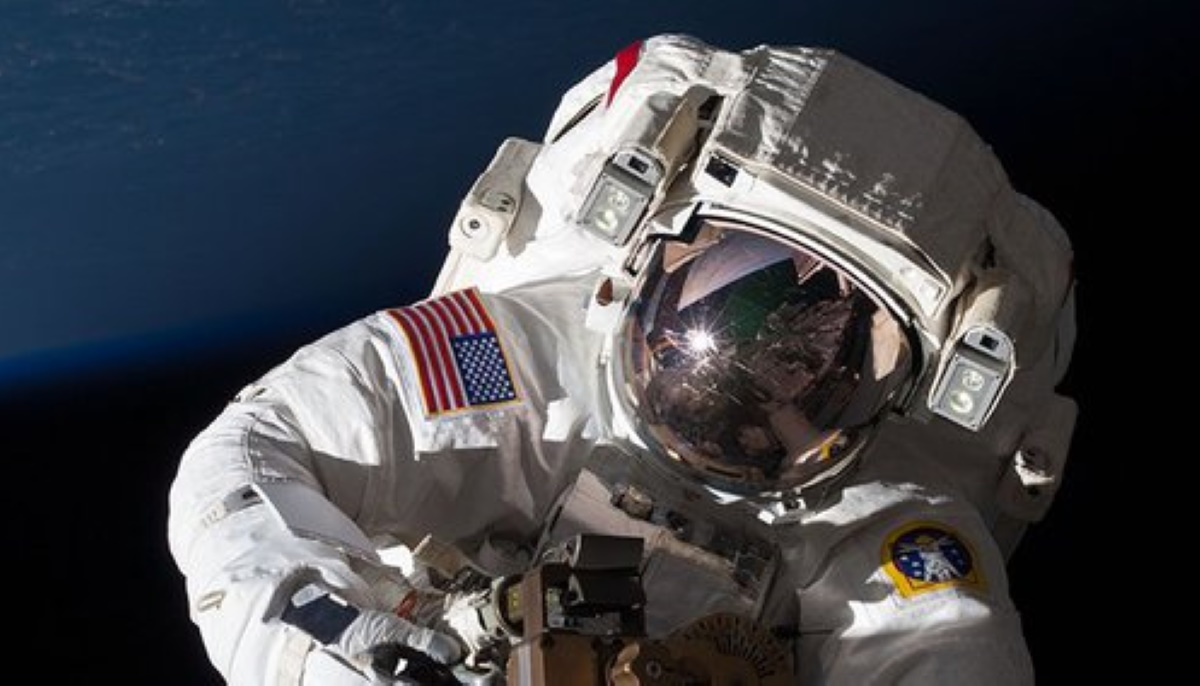 Astronauti per esplorare Luna e Marte cercasi: il bando NASA