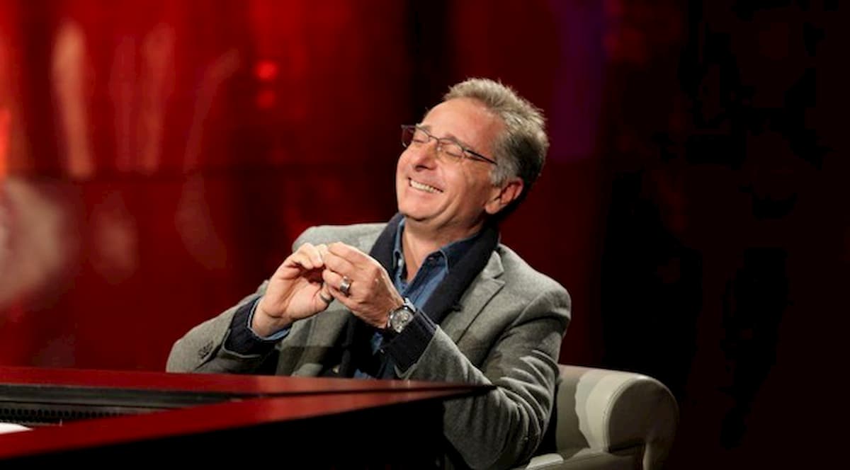 Paolo Bonolis si schiera con Commisso: "Rigore Juve assurdo. L'arbitro glielo voleva proprio dare..."