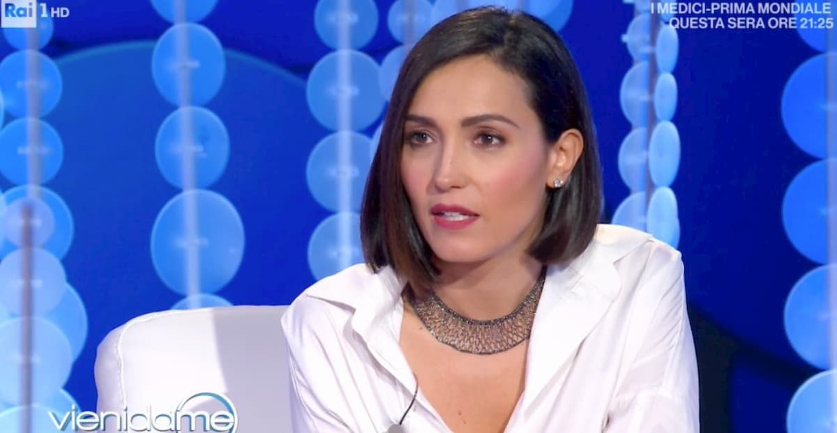 Caterina Balivo, gaffe con Costantino della Gherardesca: "Quando eri ciccione..."