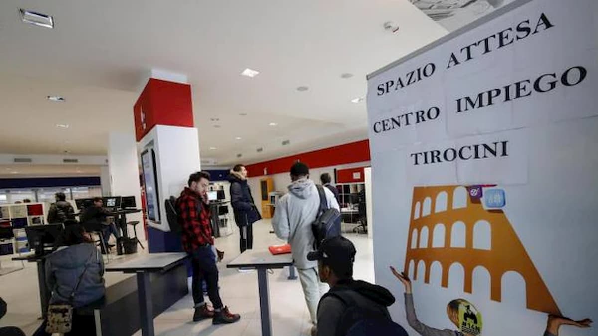 Reddito di cittadinanza: in 40mila hanno trovato lavoro. 128mila euro a posto di lavoro?