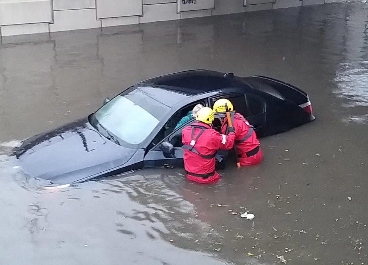 Tempesta Ciara su Gb e Francia: forti venti e mareggiate