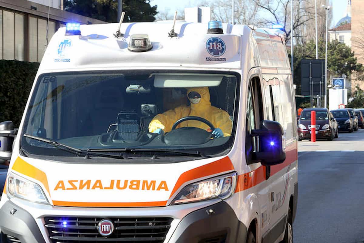 Coronavirus, caso sospetto a Ostia: uomo trasferito allo Spallanzani, era rientrato dal Lodigiano