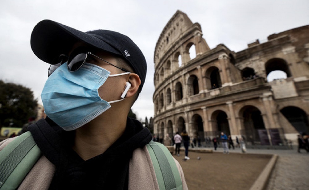 Coronavirus, già persi 500mila turisti cinesi in Italia rispetto al 2019