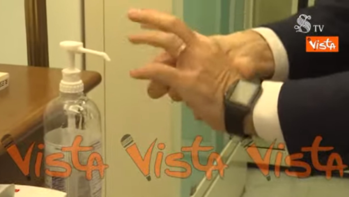 Coronavirus controlli Senato , mascherine e gel disinfettante per chi entra