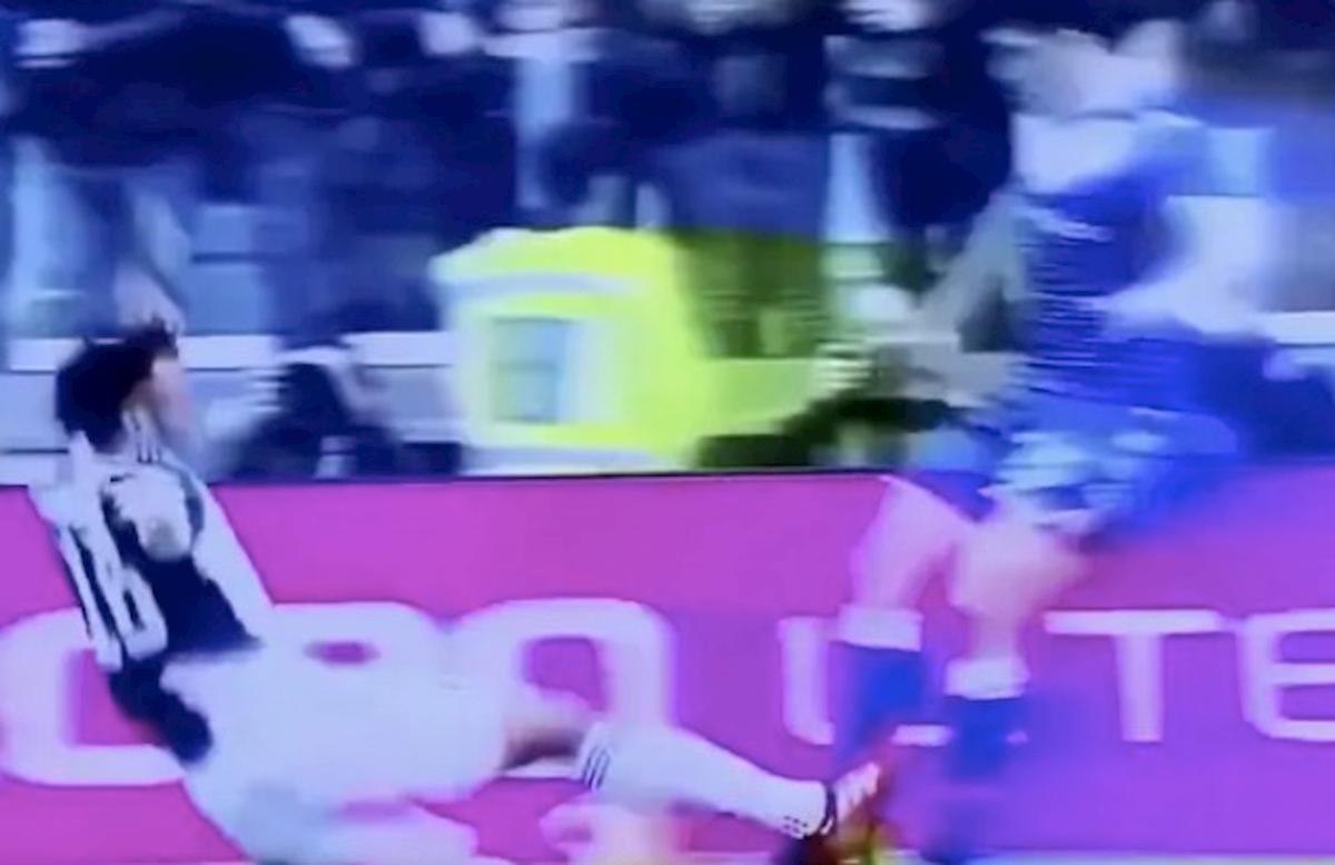 Juventus-Brescia, Cuadrado entra male su Bisoli. Polemiche sui social: "Non è stato nemmeno ammonito"