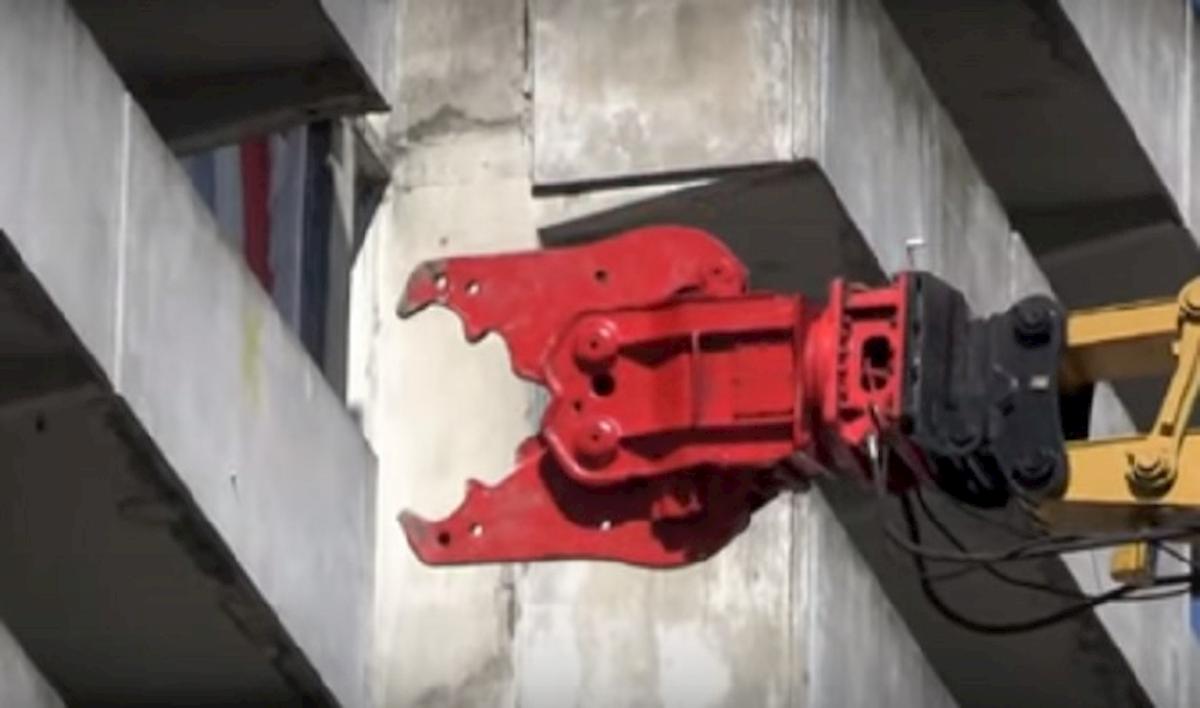 demolizione vele scampia