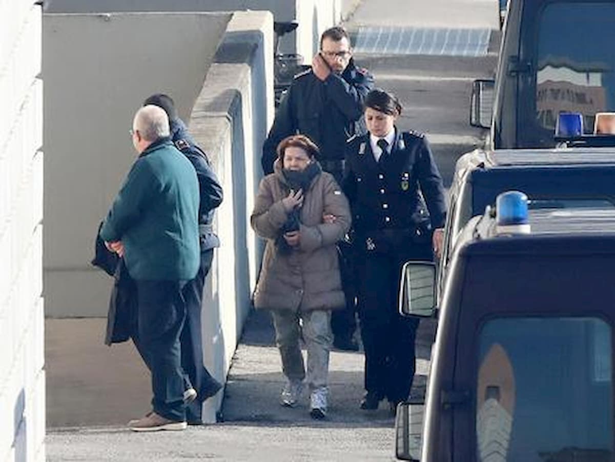 Strage di Erba, Corte d'Assise: sì alle intercettazioni, no a nuovi reperti