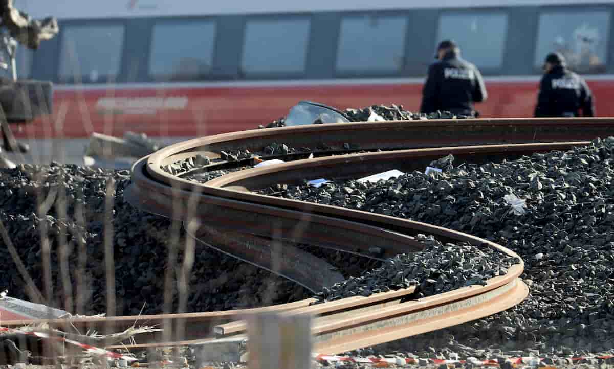 Frecciarossa deragliato vicino Lodi, messaggio ore 4,45: deviatoio 5 confermato in posizione normale