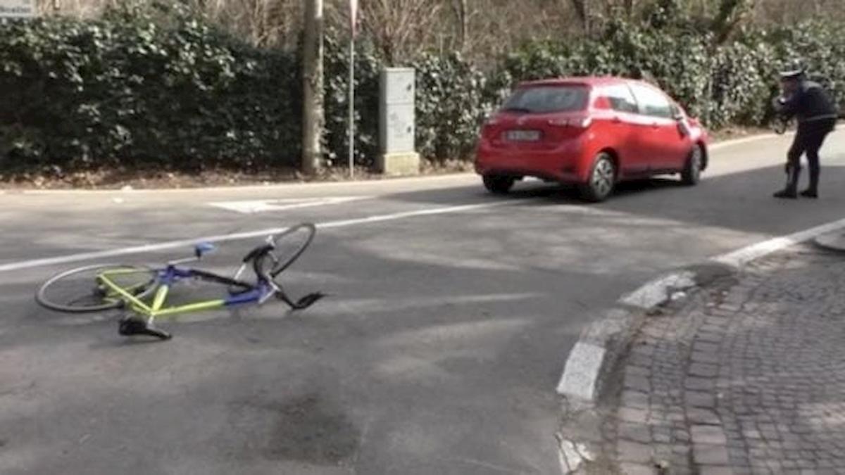Matteo Prodi, scontro in bici con un'auto. Morto a 18 anni il pronipote dell'ex premier