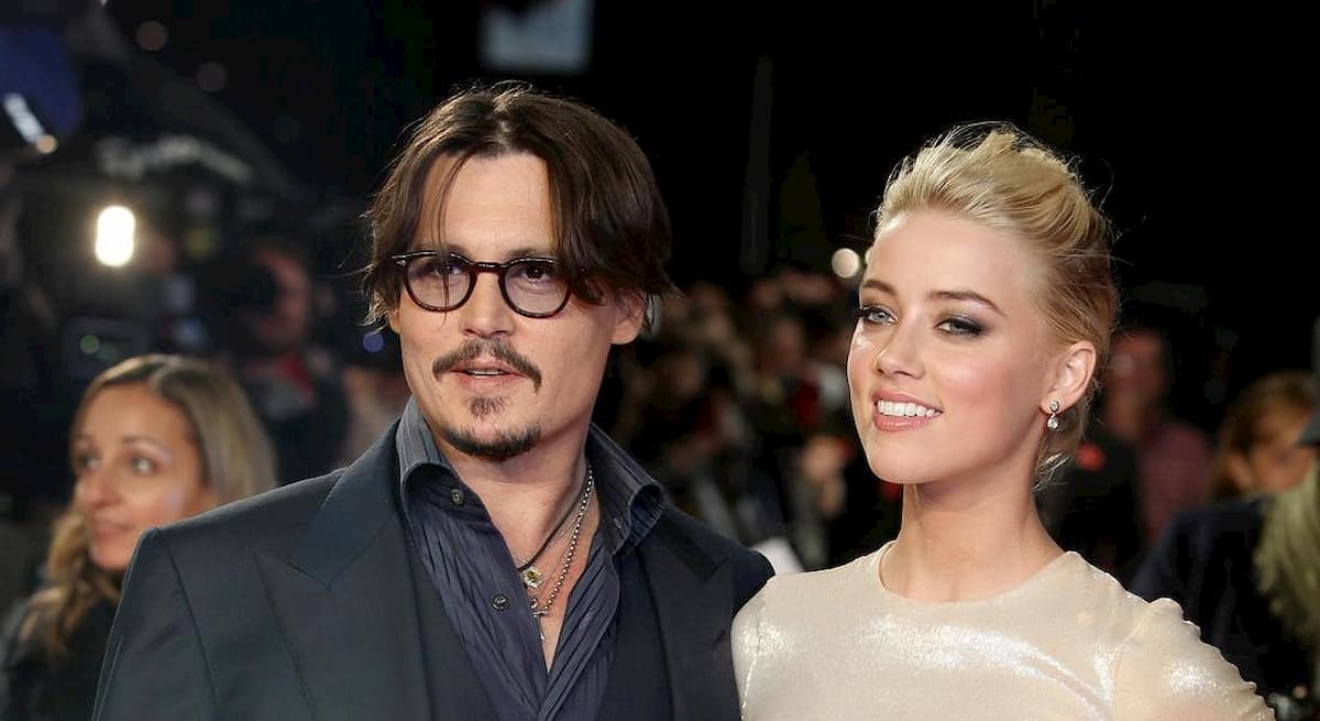 Johnny Depp, sms contro Amber Heard: "Voglio annegarla e bruciare il suo cadavere"