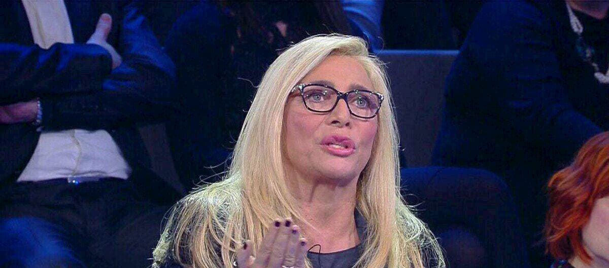 Mara Venier, addio a Domenica In per l’Isola dei Famosi? TvBlog: "Offerta da Mediaset"