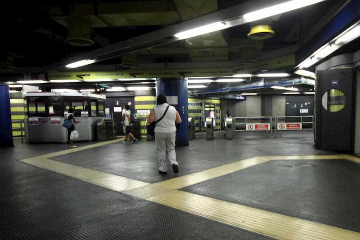 Roma, guasto sulla metro B: forti rallentamenti, disagi per i passeggeri